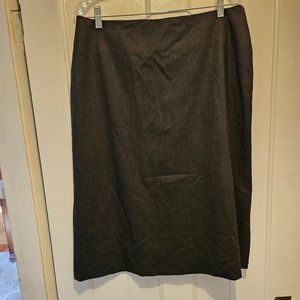 Black Banana Republic Skirt that goes with the suit jacket.